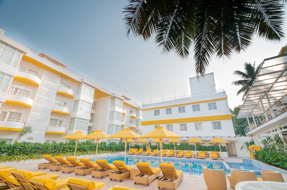 BloomSuites l Calangute Extérieur photo